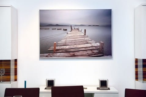 espacio de oficina calentado por un panel decorativo de imagen Herschel